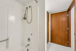 6500 Woodlake Dr, Richfield, MN 55423 - Photo 17
