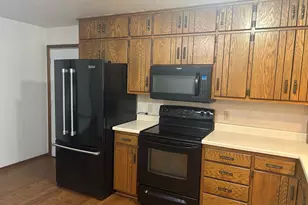 602 N Madison St, Minneota, MN 56264 - Photo 3