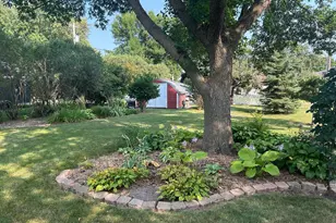 602 N Madison St, Minneota, MN 56264 - Photo 27