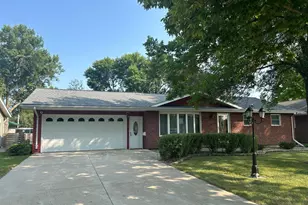 602 N Madison St, Minneota, MN 56264 - Photo 1