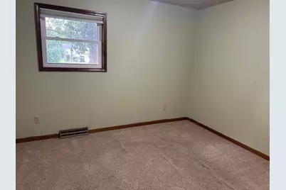 602 N Madison Street, Minneota, MN 56264 - Photo 15