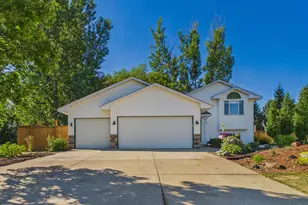 10745 Matthew Dr, Chisago City, MN 55013 - Photo 1