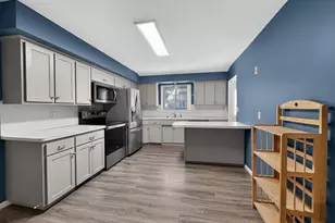 737 Adams St, Anoka, MN 55303 - Photo 9