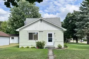 402 N Austin Ave, Litchfield, MN 55355 - Photo 1