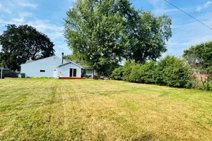 1716 Oakcrest Ave, Roseville, MN 55113 - Photo 3