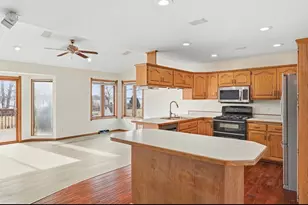 141 Fairlawn Ave E, Winsted, MN 55395 - Photo 11