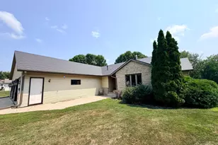 141 Fairlawn Ave E, Winsted, MN 55395 - Photo 31
