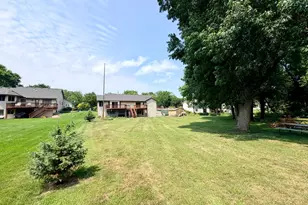 141 Fairlawn Ave E, Winsted, MN 55395 - Photo 37