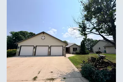 141 Fairlawn Avenue E, Winsted, MN 55395 - Photo 3