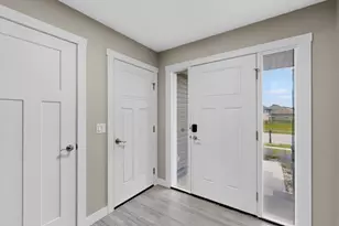 886 Portsmith Dr NW, Rochester, MN 55901 - Photo 3