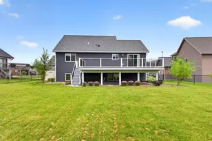 886 Portsmith Dr NW, Rochester, MN 55901 - Photo 43