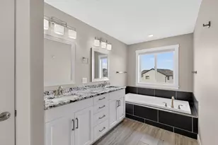 886 Portsmith Dr NW, Rochester, MN 55901 - Photo 23