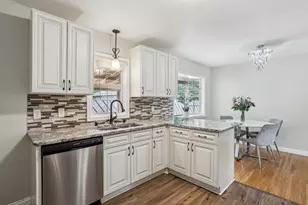 2016 W 90th St, Bloomington, MN 55431 - Photo 13