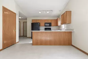 330 Sunfish Ct, Winsted, MN 55395 - Photo 7