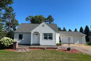 630 W Marsh St, Tyler, MN 56178 - Photo 1