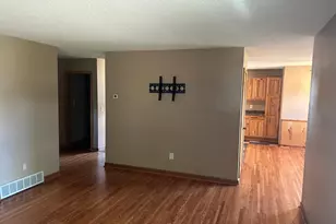 630 W Marsh St, Tyler, MN 56178 - Photo 11