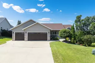 313 Maple Dr, Lanesboro, MN 55949 - Photo 1