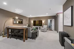 575 S 10th St, Minneapolis, MN 55404 - Photo 25