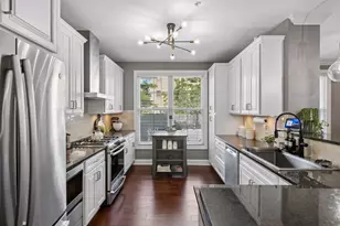 575 S 10th St, Minneapolis, MN 55404 - Photo 17