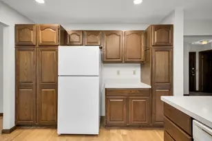 16760 N Manor Rd, Eden Prairie, MN 55346 - Photo 19