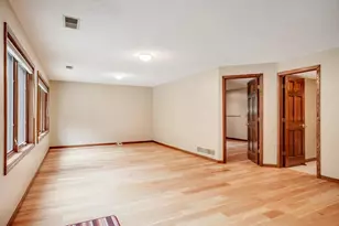 16760 N Manor Rd, Eden Prairie, MN 55346 - Photo 21