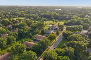 14323 Chestnut Dr, Eden Prairie, MN 55347 - Photo 35