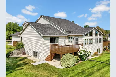 13031 Mulligan Court, Lindstrom, MN 55045 - Photo 9