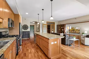 317 Groveland Ave, Minneapolis, MN 55403 - Photo 7