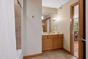 317 Groveland Ave, Minneapolis, MN 55403 - Photo 23