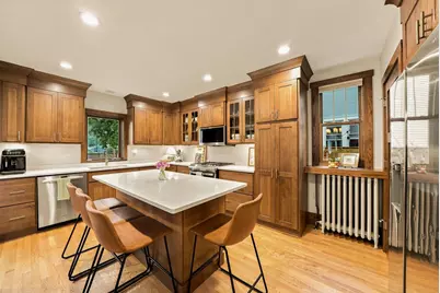 718 Manomin Avenue, Saint Paul, MN 55107 - Photo 9