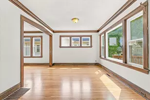 1046 15th Ave SE, Minneapolis, MN 55414 - Photo 9