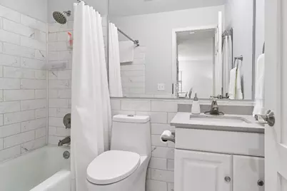 215 Barry Avenue S #112, Wayzata, MN 55391 - Photo 11