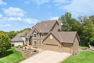 2078 Royale Dr, Eagan, MN 55122 - Photo 3