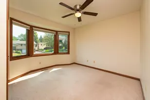 1732 Evergreen Dr, Woodbury, MN 55125 - Photo 23