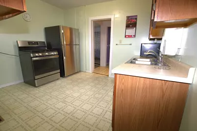 414 Cleveland Street SW, Staples, MN 56479 - Photo 7