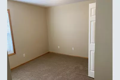 13781 54th Avenue N, Plymouth, MN 55446 - Photo 5