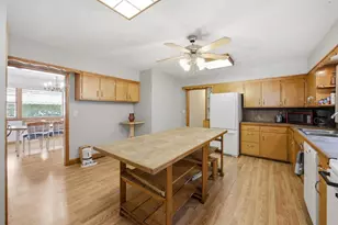1106 5th Ave S, Moorhead, MN 56560 - Photo 9