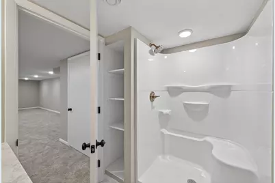 509 Indiana Avenue N, Golden Valley, MN 55422 - Photo 31