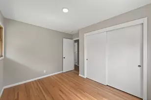 509 Indiana Ave N, Golden Valley, MN 55422 - Photo 23