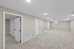 509 Indiana Ave N, Golden Valley, MN 55422 - Photo 29