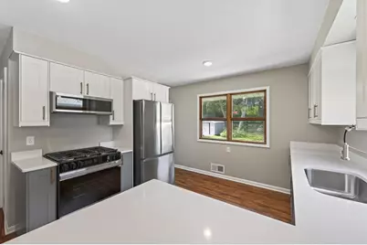 509 Indiana Avenue N, Golden Valley, MN 55422 - Photo 13