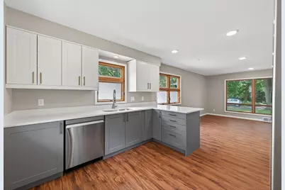 509 Indiana Avenue N, Golden Valley, MN 55422 - Photo 13