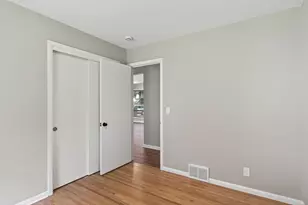 509 Indiana Ave N, Golden Valley, MN 55422 - Photo 19