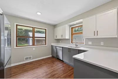 509 Indiana Avenue N, Golden Valley, MN 55422 - Photo 11