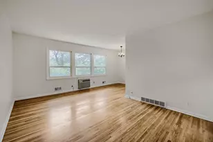 1366 Colonial Dr, Roseville, MN 55113 - Photo 13