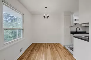1366 Colonial Dr, Roseville, MN 55113 - Photo 21