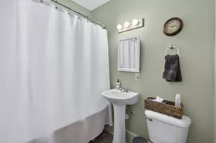 757 Laurel Ave, Saint Paul, MN 55104 - Photo 11