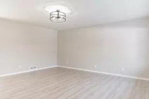 110956 Von Hertzen Cir, Chaska, MN 55318 - Photo 9