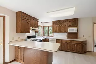 11350 12th St N, Lake Elmo, MN 55042 - Photo 5