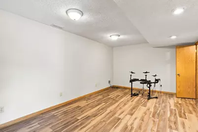 17314 Greentree Path, Lakeville, MN 55044 - Photo 33